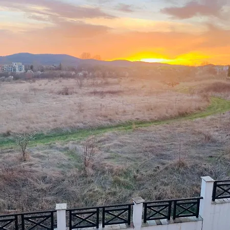 Appartement At St. Nicholas Complex-igora