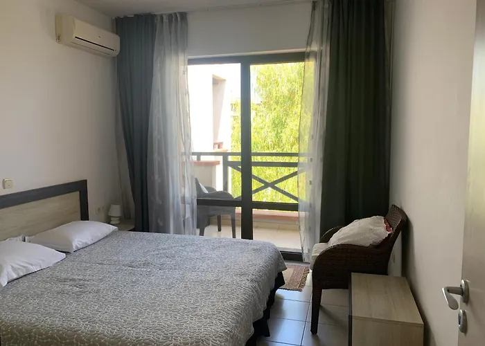 Appartamento At St. Nicholas Complex-igora *