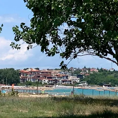Апартамент At St. Nicholas Complex-igora