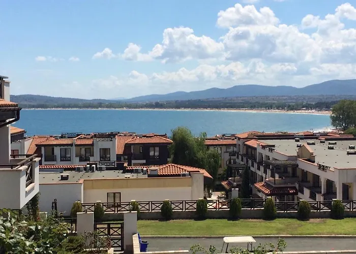 Daire At St. Nicholas Complex-igora